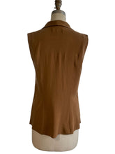 Sleeveless Wide Lapel
